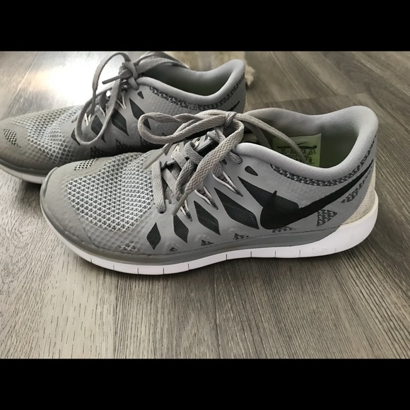 nike freestyle shoes